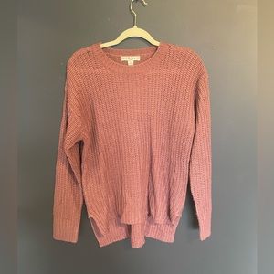 maroon sweater
